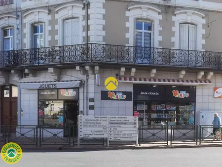 vente locaux professionnels à commentry (03600)  57 500 €