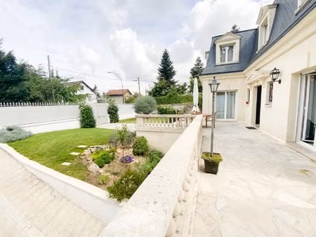maison secteur mairie - proche ecoles et commerces