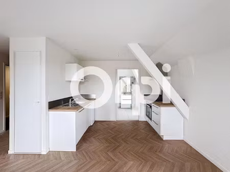 location appartement 1 pièce 32 m² à valuéjols (15300)  384 €