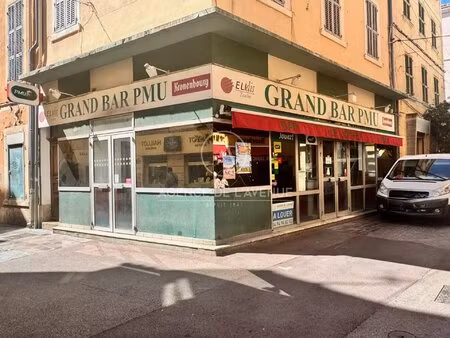 local commercial 83500 la seyne sur mer