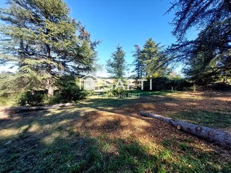 joli terrain à bâtir