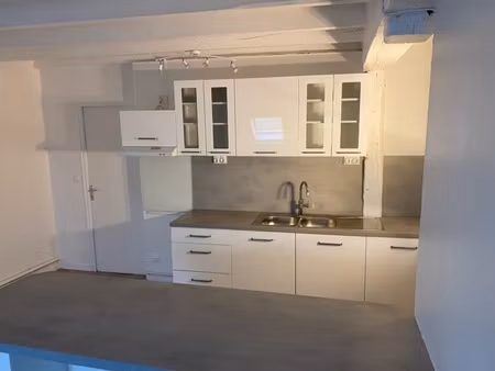 appartement sous combles de 94 m² utiles – centre-ville de faremoutiers