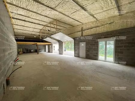 local d'activités à louer