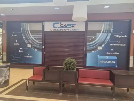 local de 86 m2  centre commercial auchan valence sud