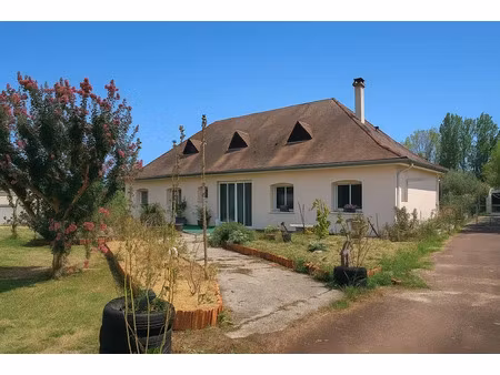 vente maison 6 pièces 160 m² à saint-denis-de-pile (33910)  266 500 €