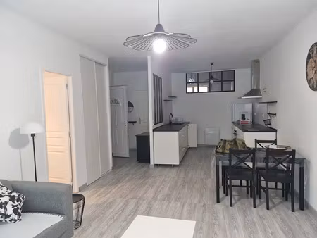 location meublée appartement 2 pièces 50.26 m² à flassans-sur-issole (83340)  730 €