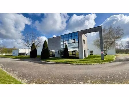 local d'activités à louer