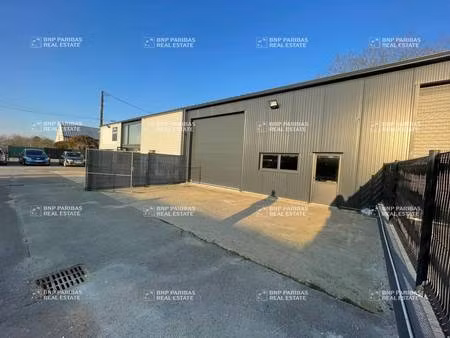 local d'activités à louer