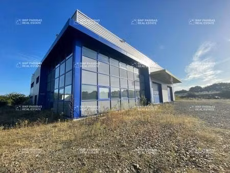 local d'activités à louer