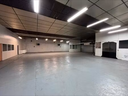 local commercial à louer