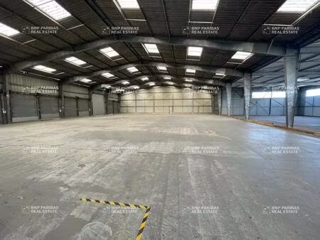 local d'activités à louer