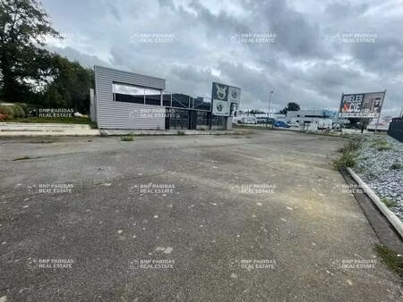 local d'activités à louer