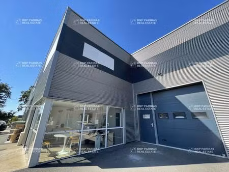 local d'activités à louer