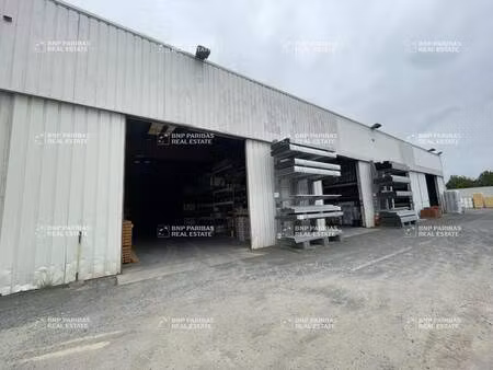 local d'activités à louer