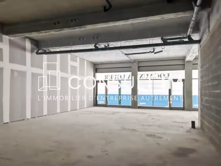 location locaux professionnels 152 m² à ville-d'avray (92410)  3 127 €