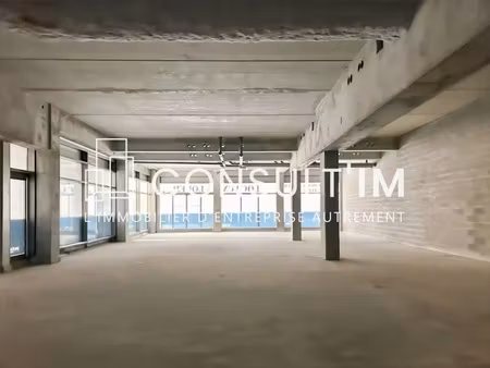 location locaux professionnels 424 m² à ville-d'avray (92410)  7 603 €