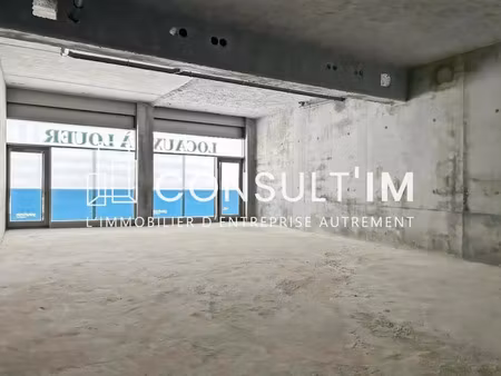 location locaux professionnels 53 m² à ville-d'avray (92410)  1 294 €