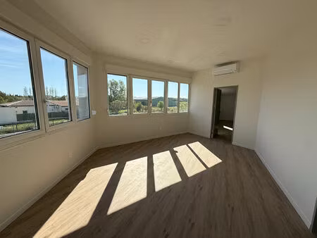 location bureaux  98.00m²  villesèquelande