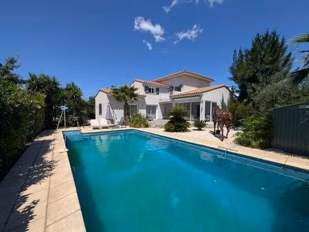 villa de prestige 4 faces sans vis-à-vis