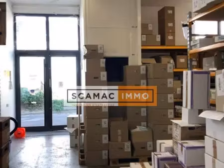 local d'activités de 396m²