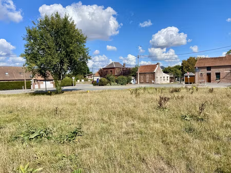 à 5 minutes de bavay