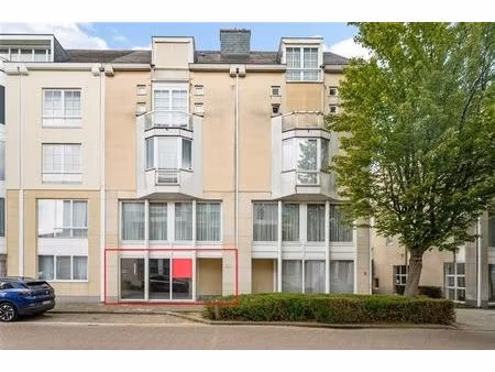 commerce - rez-de-chausée