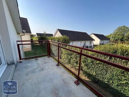 appartement à louer 2 pièces 46.1 m² - roye (70) - 532€