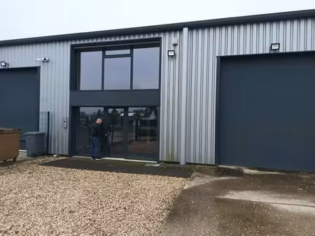 bureaux/local commercial a louer