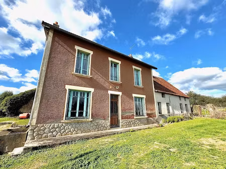 vente maison 6 pièces 137 m² à saint-julien-la-genête (23110)  82 000 €