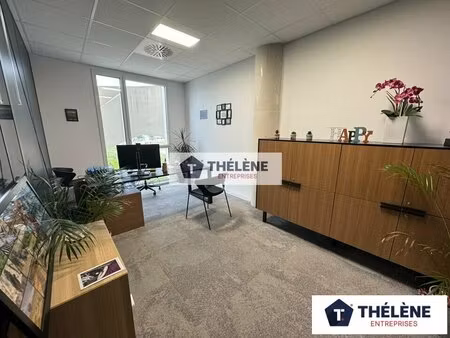 location local professionnel 230m² castelnau le lez 34170