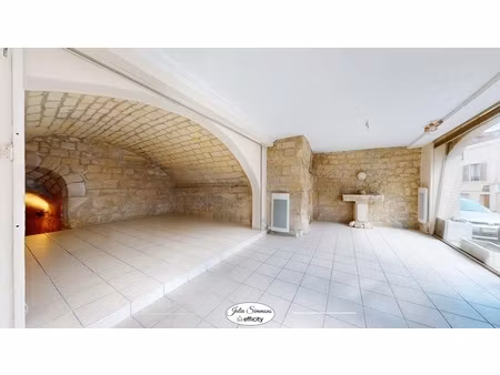 local commercial 2 pièces - 61 m²