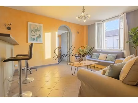 appartement 5 pièces - 90 m²