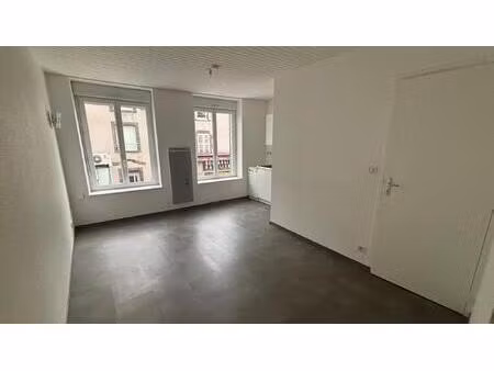 location appartement 1 pièce 27m² pontgibaud 63230