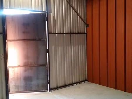 location garage 24 m² à meyrargues (13650)