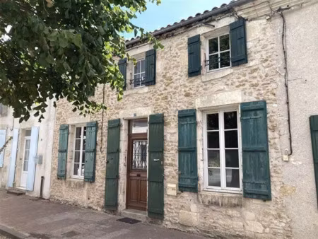 vente maison 5 pièces 127 m² à lussant (17430)  202 920 €