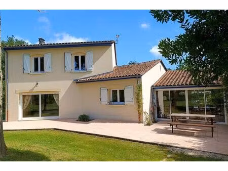vente maison 6 pièces 164 m² bassillac (24330)