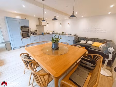 vente maison 6 pièces 191 m² à la bretonnière-la-claye (85320)  277 000 €