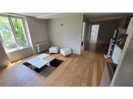 location appartement 4 pièces 73 m² à rives (38140)