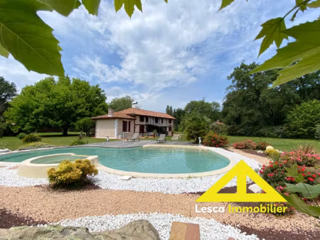 vente maison 5 pièces 201 m² luglon (40630)