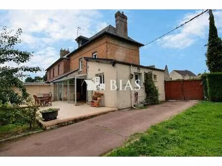 vente maison à forges-les-eaux (76440) : à vendre / 89m² forges-les-eaux