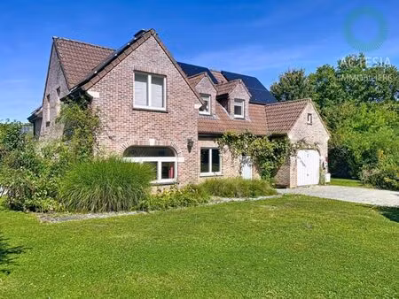 spacieuse maison 4 chambres avec bureau & dressing