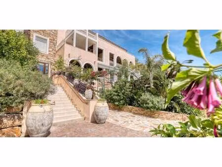 appartement avec terrasse rayol-canadel-sur-mer (83)