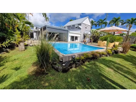 vente maison 6 pièces 236 m² à baie mahault (97122)  849 000 €