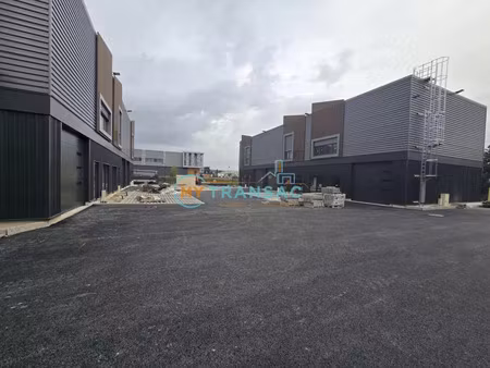 vente local industriel 181 m² courtry (77181)