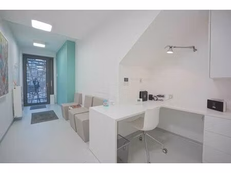 espace de bureaux en plein centre-ville de huy !