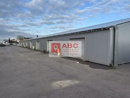 local d'activités à louer