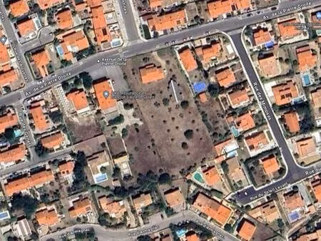 terrain constructible viabilisé à vendre