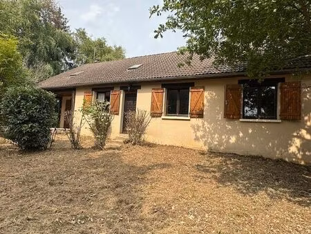 pavillon 114 m² sur 8960 m²