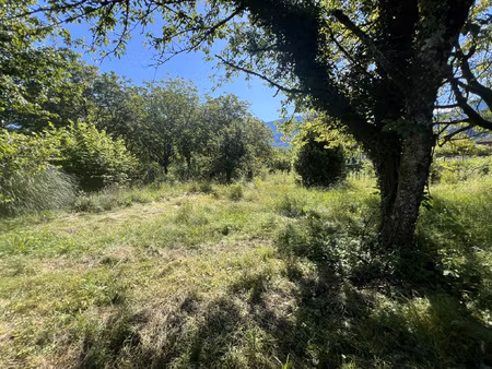 terrain plat  vue vercors