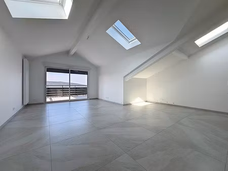 appartement t4 attique 100m2 à vendre - brenthonne (74)